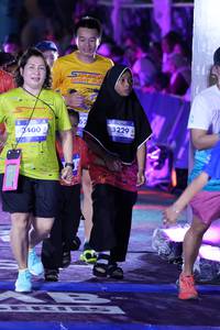 BIB: 3400, 3229
                            <button type="button" onclick="openModal(26254027)" class="btn btn-primary btn-sm float-right btn-popup" data-toggle="modal" data-target=".modal-high-quality">
                        <i class="fas fa-shopping-cart"></i> Add to Cart
                    </button>
                                            <button type="button" onclick="isThisMe(26254027, true)" class="btn btn-success btn-sm float-right btn-popup btn-isme hidden" data-toggle="tooltip" data-placement="bottom" title="นี่คือรูปของคุณใช่ไหม คลิกที่นี่เพื่อเอาเข้าอัลบั้ม">
                        <i class="fas fa-plus"></i> Add to album
                    </button>
                    <button type="button" onclick="isThisMe(26254027, false)" class="btn btn-warning btn-sm float-right btn-popup btn-isnotme hidden">
                        <i class="fas fa-ban"></i> Remove from album
                    </button>